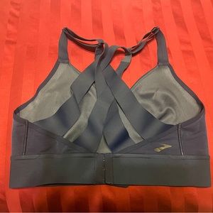 Brooks GOLDILOCKED STRAPPY SPORTS BRA